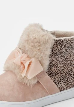 Offres ⌛ Prix Discount Friboo BOOTIES - Bottines bottes et bottines rond enfant ✨ 11 Offres ⌛ Prix Discount Friboo BOOTIES - Bottines bottes et bottines rond enfant ✨ -Fiboo Style Magasin 4f7b661ae6b0400a97c14fd3c35bb6a7