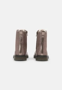 Vente flash đ Prix GelĂ© Friboo Bottines Ă lacets bottes et bottines rond enfant âš 9 Vente flash đ Prix GelĂ© Friboo Bottines Ă lacets bottes et bottines rond enfant âš -Fiboo Style Magasin a1695182d2774d4eac773a29ece3a4f6