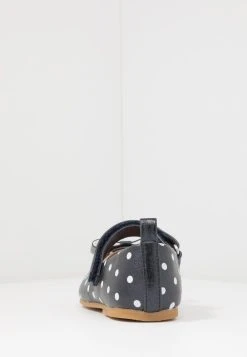 Le moins cher ✔️ Friboo Babies Prix Exclusifs ballerines rond enfant ⌛ -Fiboo Style Magasin cdc6b761c41d4a67b6a22da203c7af3a