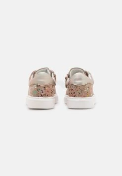 Les meilleures critiques de 🥰 Friboo Baskets basses Prix Distinctifs sneakers rond kids 🎉 -Fiboo Style Magasin d9e25fe1755341358d63f0c92b39703f